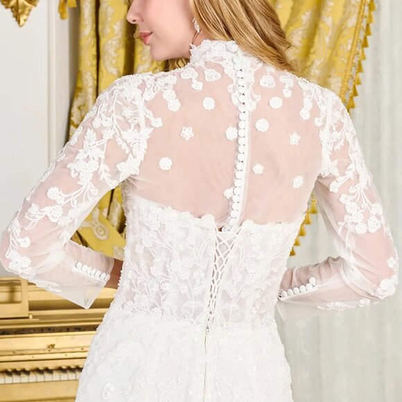 New Off White Bridal Gown w/ Delicate Floral Embroidery & Removable Top GL3830 - Picture 16 of 17